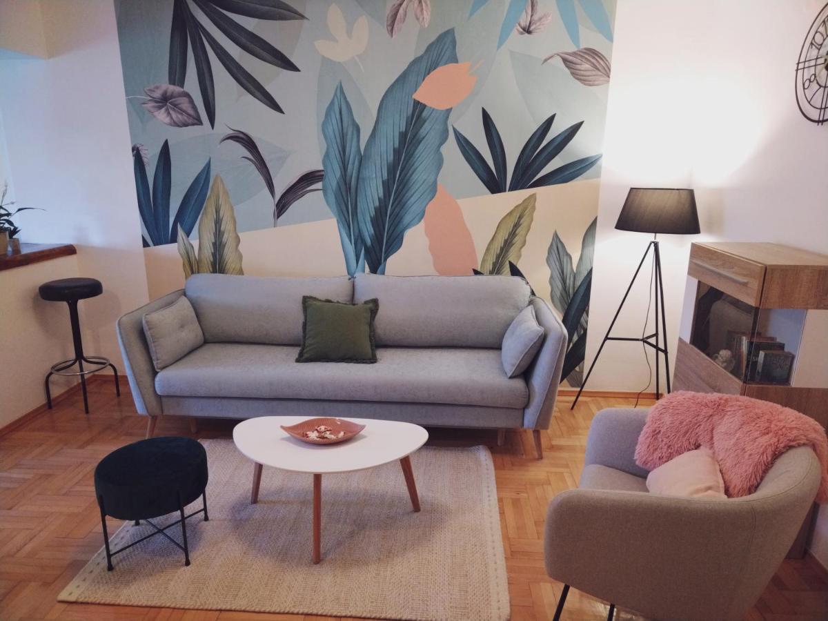 Apartments Radmila Πόρετς Εξωτερικό φωτογραφία