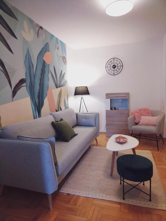 Apartments Radmila Πόρετς Εξωτερικό φωτογραφία