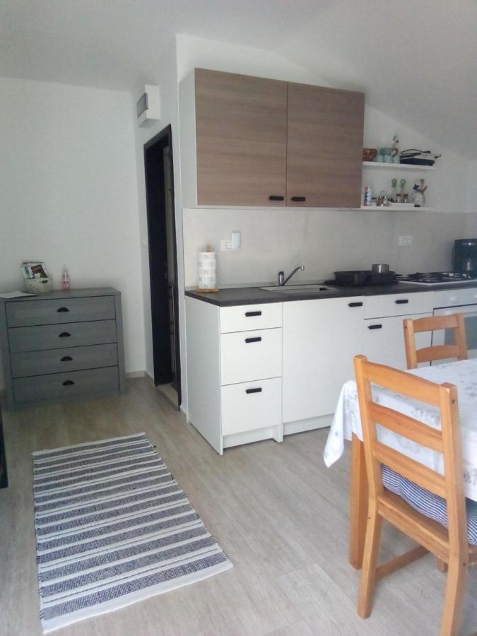 Apartments Radmila Πόρετς Εξωτερικό φωτογραφία