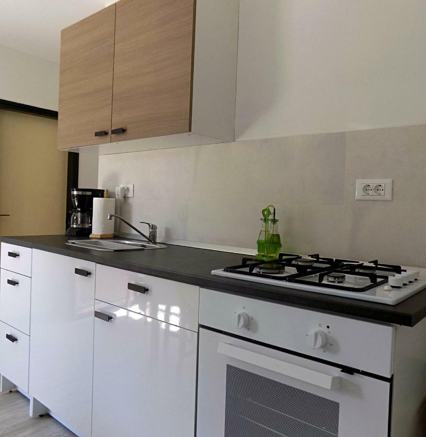 Apartments Radmila Πόρετς Εξωτερικό φωτογραφία