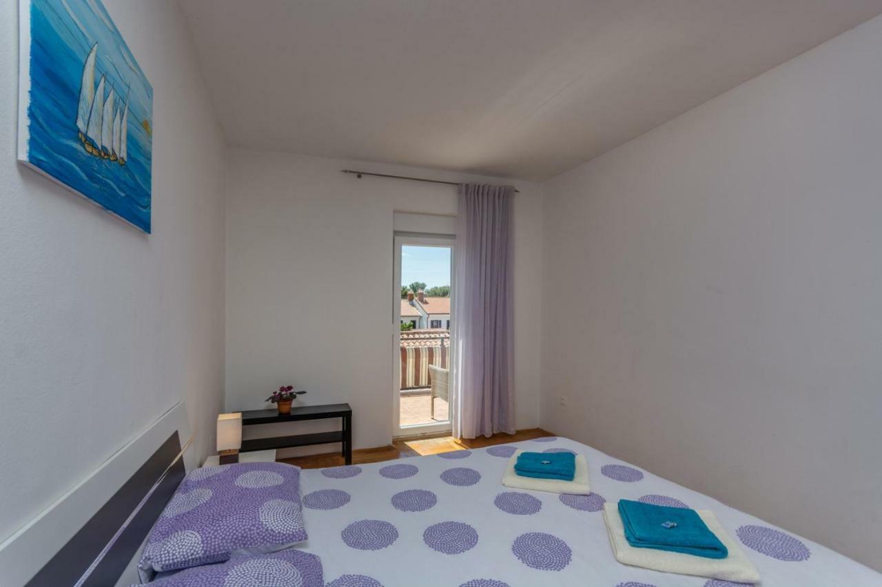 Apartments Radmila Πόρετς Εξωτερικό φωτογραφία