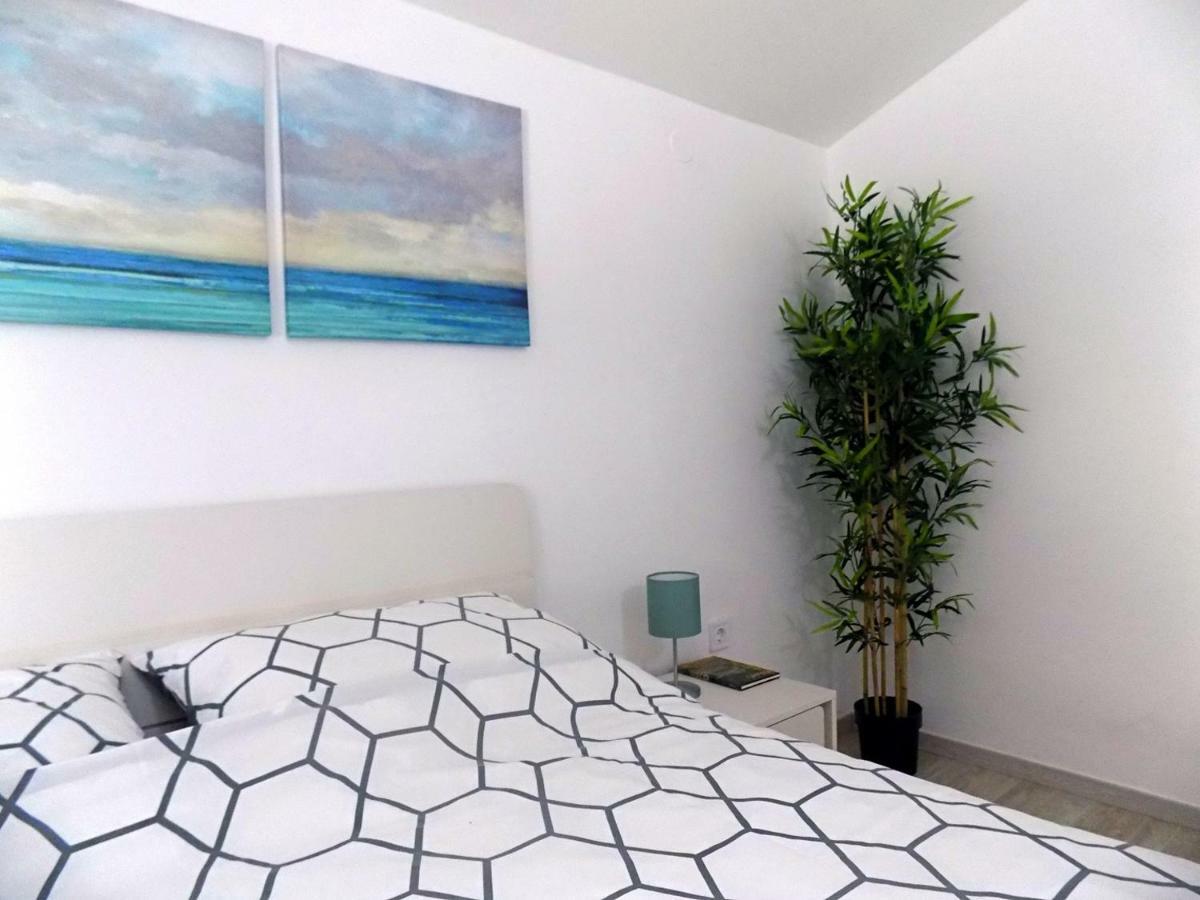 Apartments Radmila Πόρετς Εξωτερικό φωτογραφία