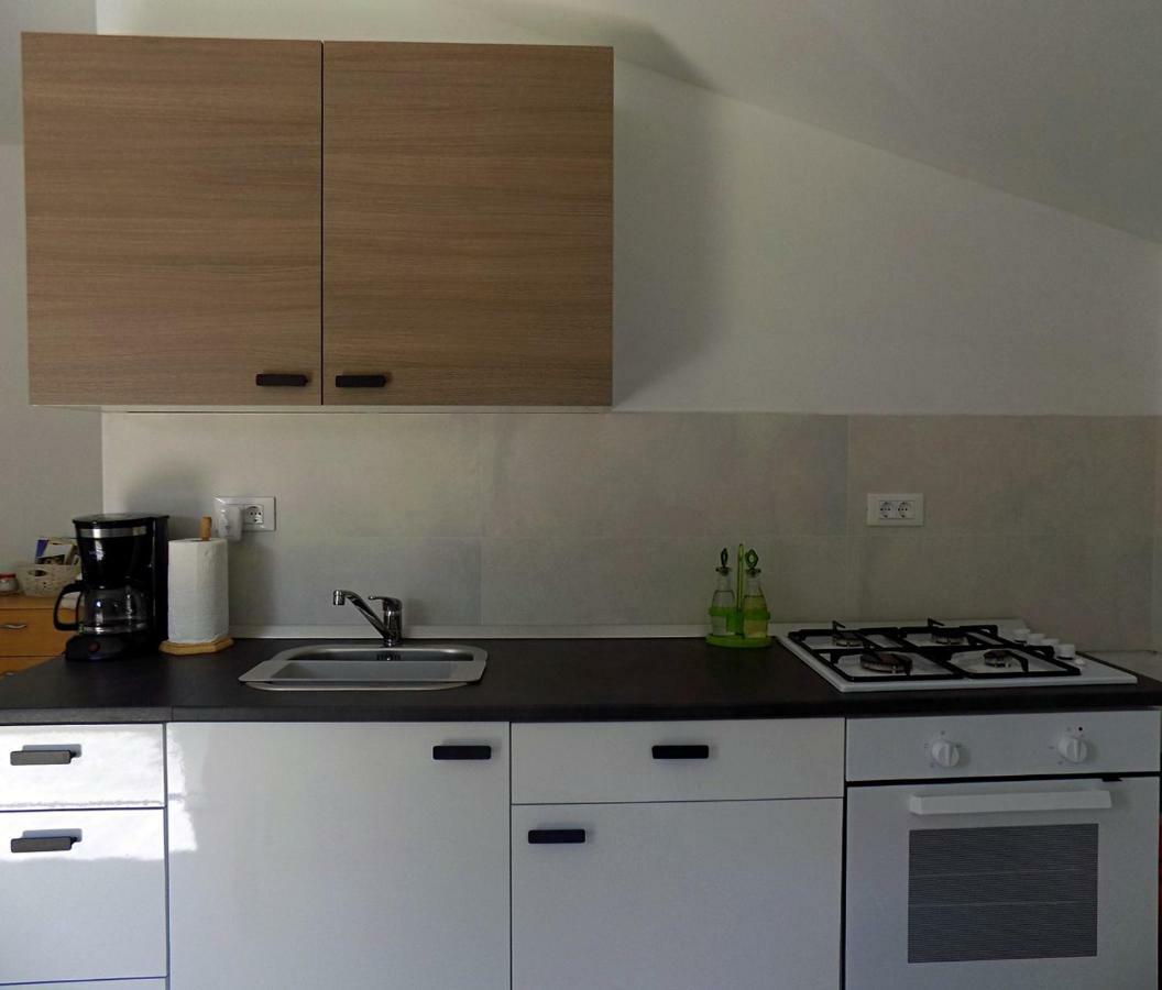 Apartments Radmila Πόρετς Εξωτερικό φωτογραφία